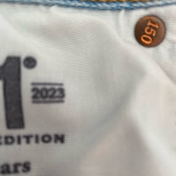 Levi’s 501 Anniversary 150 Edition Size 30 - Picture 9 of 14